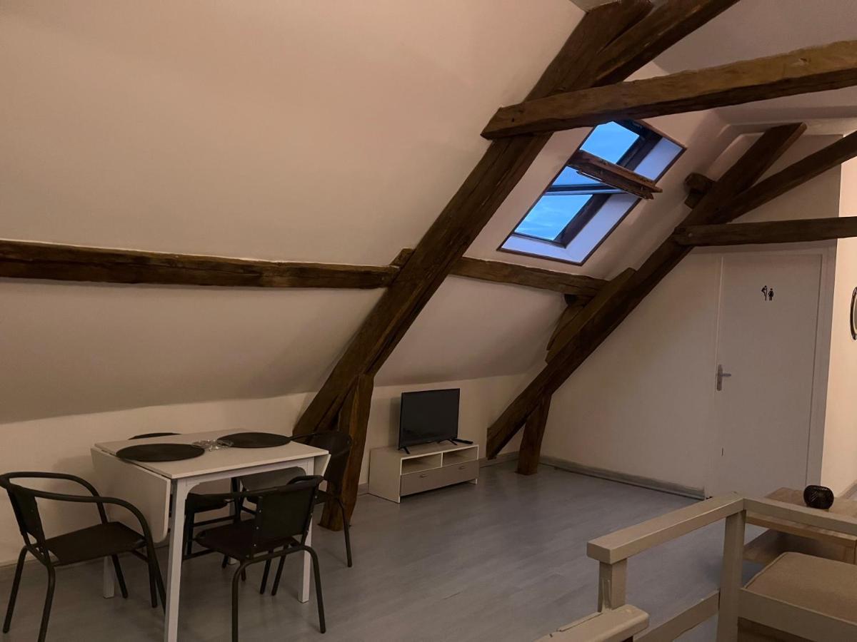 Chablis: Grand Studio En Plein Centre Ville Eksteriør bilde